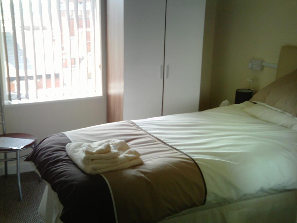 Arlingtons Hotel Blackpool Room photo